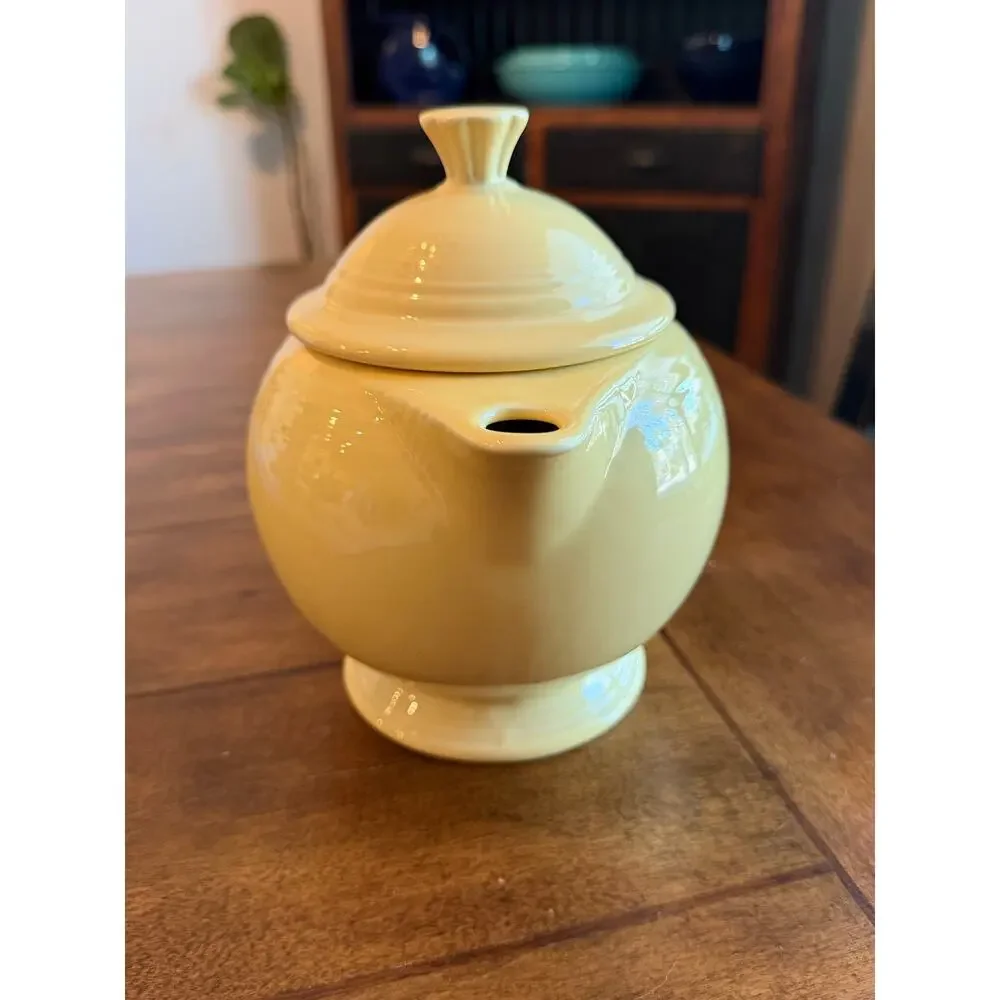 fiesta sunflower covered teapot with lid yellow homer laughlin retired